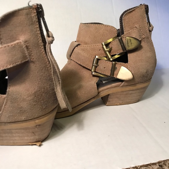 Steve Madden cinch bootie - Picture 4 of 5